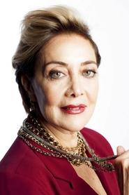 Tilbe Saran portrait