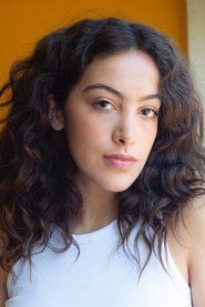 Laure-Kenza Aazizou portrait