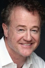 Owen Teale portrait