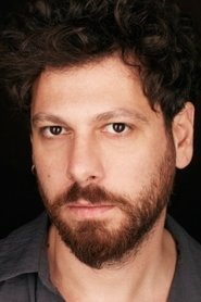 Oral Özer portrait