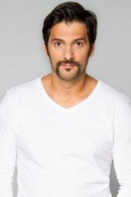 Gilberto Hernández portrait
