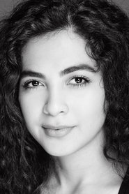 Oznur Cifci portrait