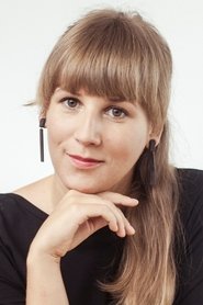 Saara Nüganen portrait