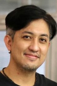 Natthaphong Wongkaweepairod portrait