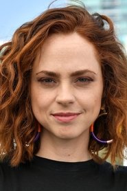 Fiona Dourif portrait