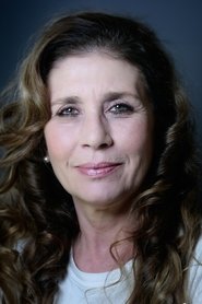 Betül Aşçıoğlu portrait