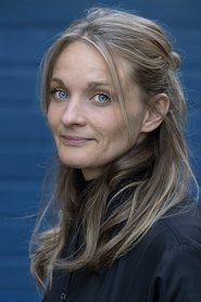 Julia Drache portrait