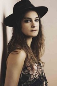 Julia Paul portrait