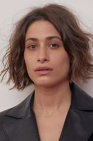 Luisa Arraes portrait