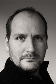Kasper Cornish portrait