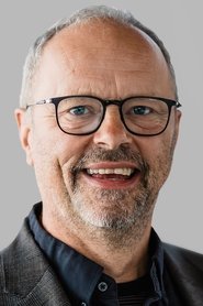 Robert Llewellyn portrait