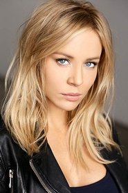 Tara Holt portrait