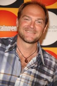 Les Stroud portrait