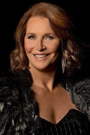 Maya Hakvoort portrait