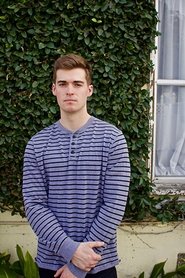 Dylan Sharon portrait