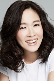 Mayjune Tan portrait