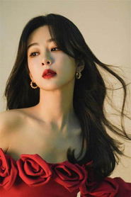 Yang Zi portrait