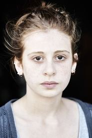 Yara Pilartz portrait