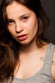 Léa Mesnil portrait
