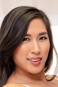 Mia Li portrait
