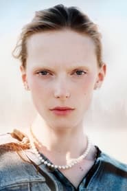 Alex Consani portrait