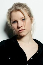 Roosa Söderholm portrait
