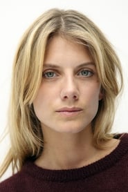 Mélanie Laurent portrait