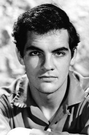 Gary Raymond portrait
