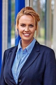 Laura Isabelle Marisken portrait