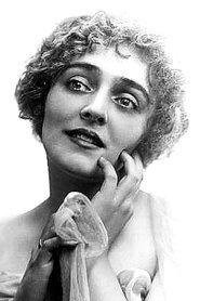Elsie MacLeod portrait