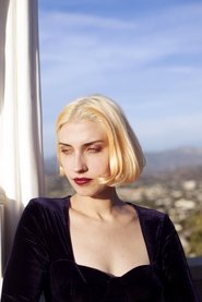 Molly Nilsson portrait