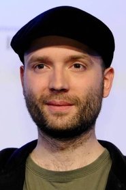 Marc-Uwe Kling portrait