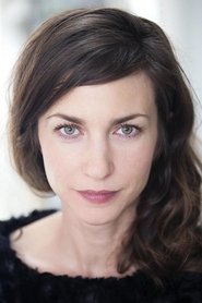Émilie Caen portrait