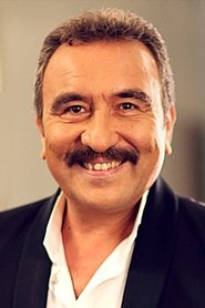 Ümit Besen portrait