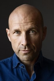 Adam Holm portrait