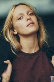 Lola Lefebvre portrait