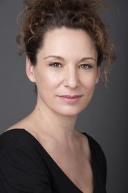 Eva Almaya portrait