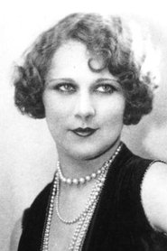 Louise Lovely portrait