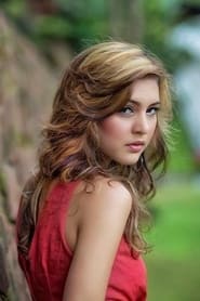 Caroline Elodie portrait