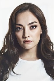 Zeynep Tuğçe Bayat portrait