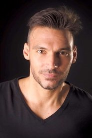 César Oliver portrait
