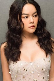 Phạm Quỳnh Anh portrait