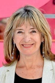 Julia Deakin portrait