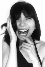 Thea Marabut portrait