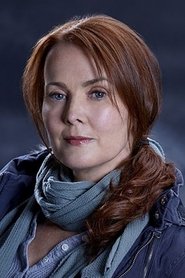 Laura Innes portrait