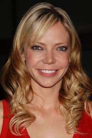 Riki Lindhome portrait