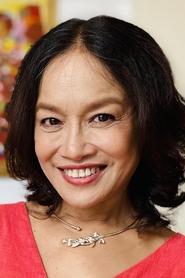 Tú Oanh portrait