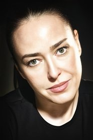 Yaprak Özdemiroğlu portrait