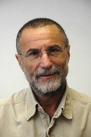Yossi Melman portrait