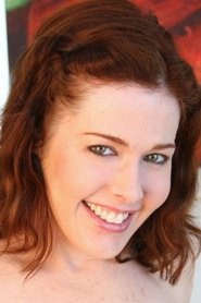 Mae Victoria portrait